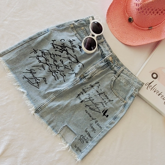 Skirts - Picture 4 of 8